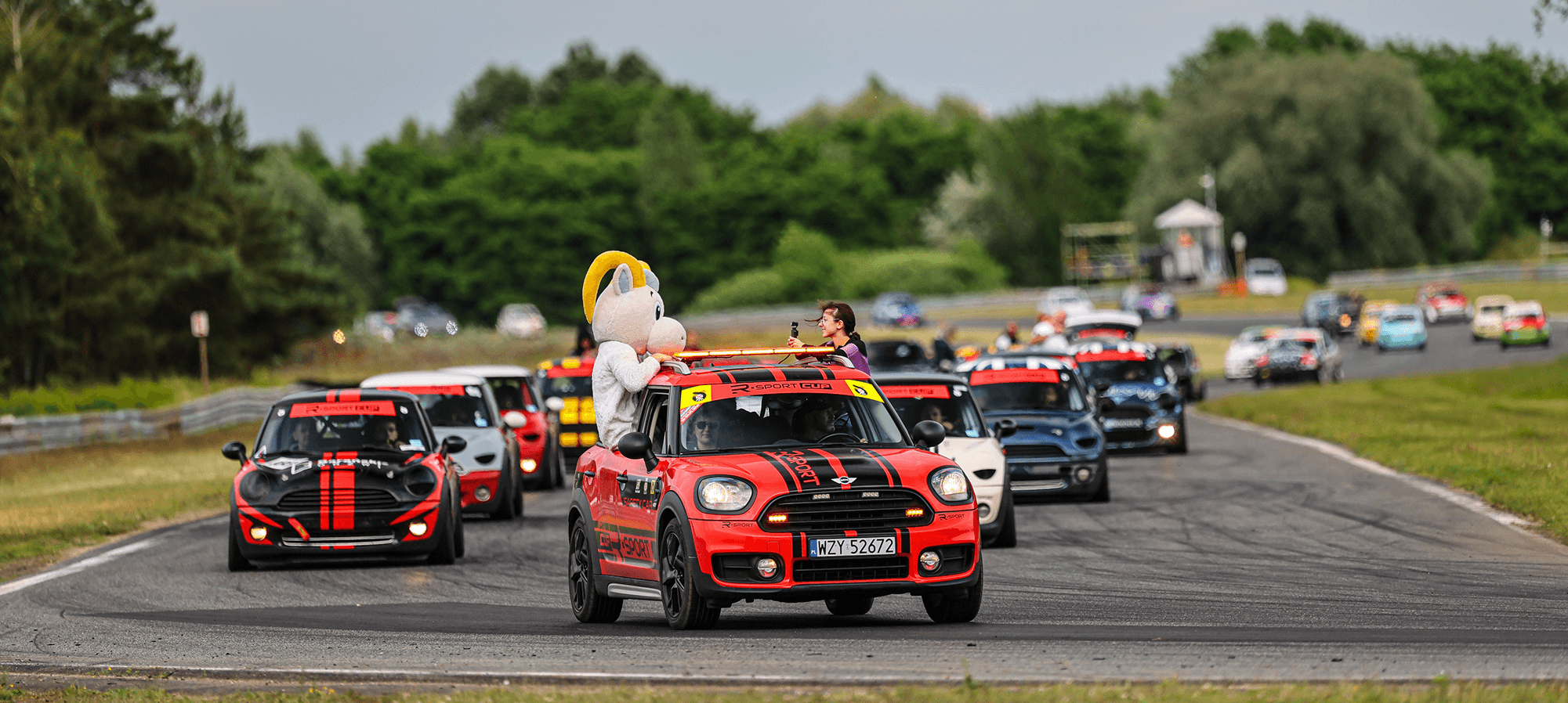 Featured image for “Druga runda WSMP: R Sport Cup w Poznaniu – dynamika na torze i życie w boksie”